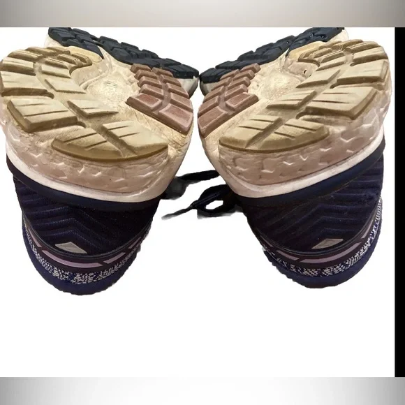 Brooks Women's Ghost 11 Purple Running Shoes Sneakers Size 10 B EUC - Picture 8 of 9